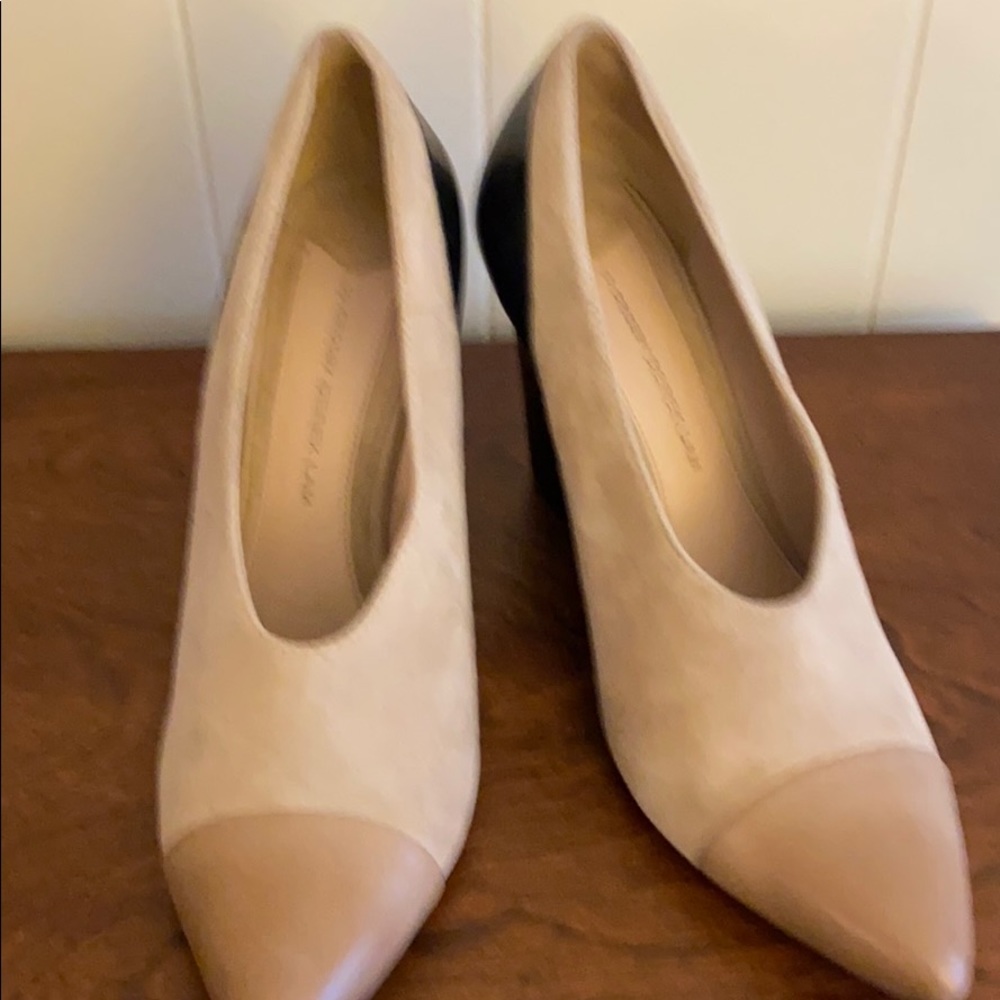 DEREK LAM 10 CROSBY Ynez Wedge Heel